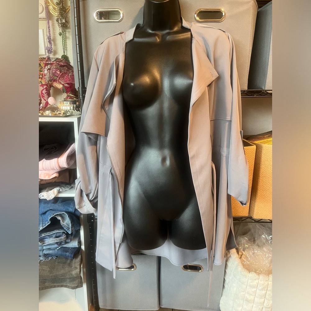 Pleione Soft Gray Top